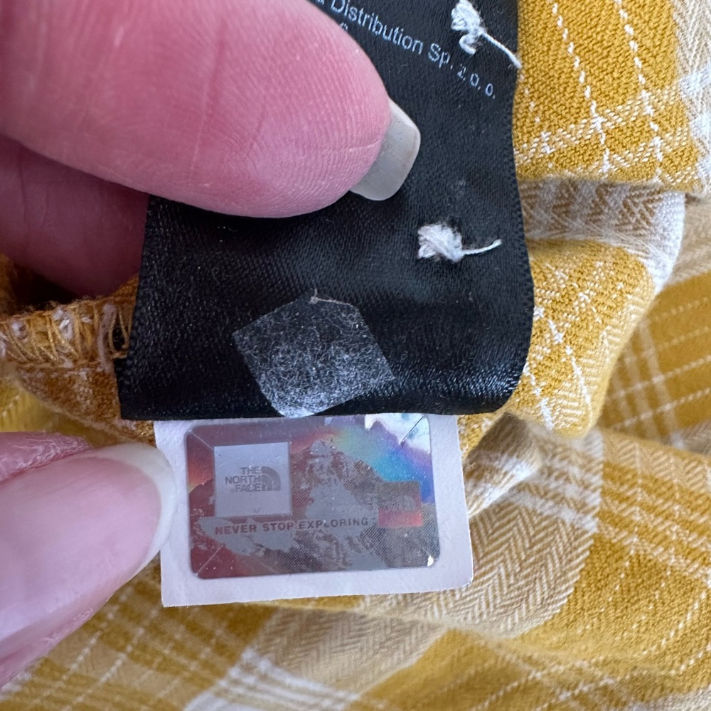 North‎ Face Yellow Plaid Boyfriend Flannel Button-Up Shirt ladies Large - Picture 8 of 9